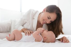 Что должен уметь ребенок в 3 месяца?