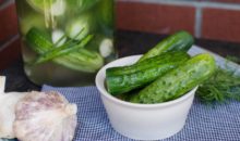 Как мариновать огурцы на зиму с уксусом?