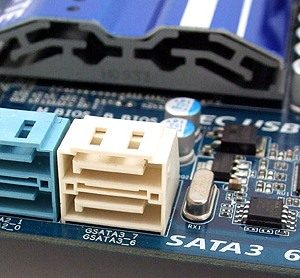 В чём разница между SATA 2 и SATA 3?