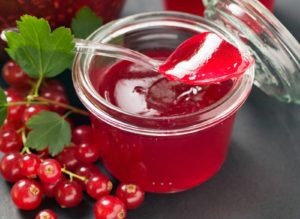Как сделать желе из красной смородины?