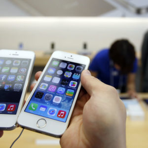 Чем принципиально отличаются iPhone 5 и 5S?