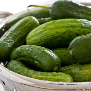 Как мариновать огурцы, чтобы были хрустящими?