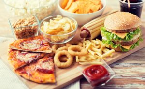 5 самых вредных продуктов, которых нужно стараться избегать
