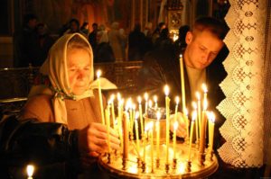 Как правильно вести себя в церкви, чтобы не оскорбить чувства верующих?