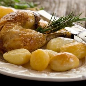 Куриные ножки с картошкой в мультиварке