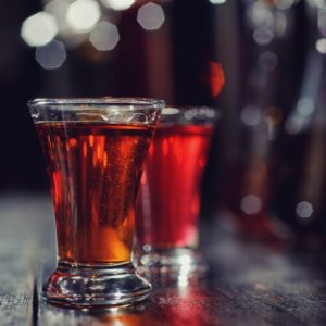 Как настаивать самогон на кедровых орешках?