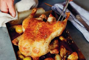 Как вкусно приготовить утку в духовке?