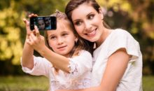 У этих родителей селфи получаются гораздо круче, чем у их детей