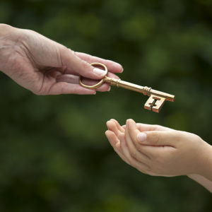 Как оформить квартиру на несовершеннолетнего ребенка?