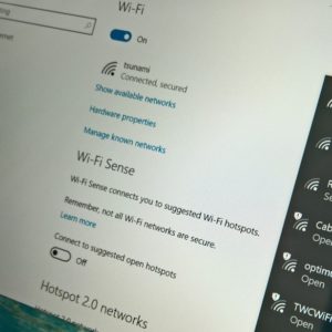 Как поставить пароль на Wi‑Fi?
