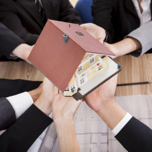 Как продать квартиру в долевой собственности?