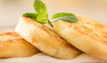 Сырники из творожной массы с изюмом