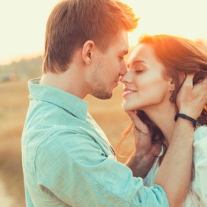К чему снятся поцелуи с парнем?