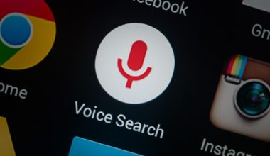 Что делать, если голосовой поиск Google пишет: «Чтобы выполнить это действие, разблокируйте устройство»?