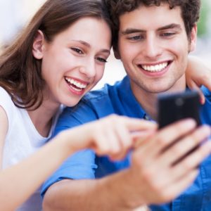 20 очень смешных SMS, которые влюблённые писали друг другу