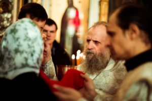 Можно ли чистить зубы перед причастием?