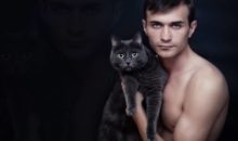 Взрывная фотосессия мужчин и котов