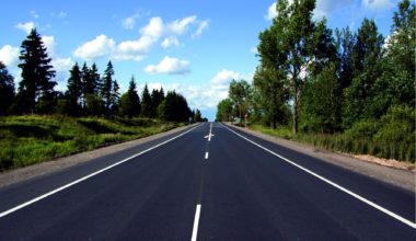 Как классифицируются автомобильные дороги в соответствии с гост р 52398‑2005?