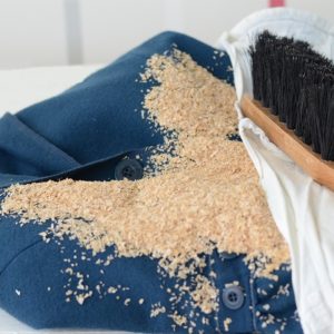 Как почистить пальто в домашних условиях?