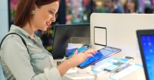 Какой планшет лучше: Samsung или Lenovo?