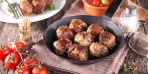 Как приготовить котлеты из говяжьего фарша?