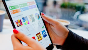 Как добавить друга в Play Игры?