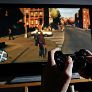 Почему GTA IV вылетает при запуске?