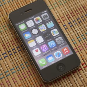 Где можно недорого купить iPhone 4S?