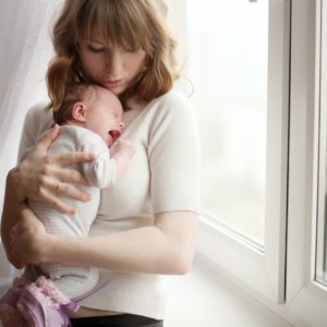 Как бороться с коликами у новорожденных?