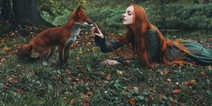 Удивительное сочетание: фотограф делает снимки рыжих людей с лисами
