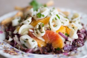 Какой салат с кальмарами самый вкусный?