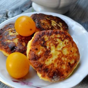 Как приготовить сырники из творога на сковороде?