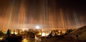 Потрясающие световые столбы