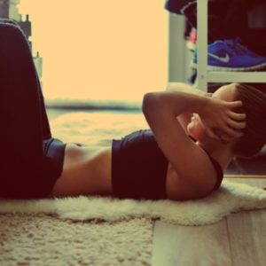 Идеальные кубики: как накачать пресс за неделю?