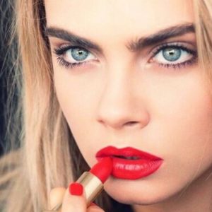 Микроблейдинг бровей: что это такое и как его сделать?