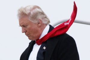 10 отфотошопленных фотографий Дональда Трампа с фирменными галстуками