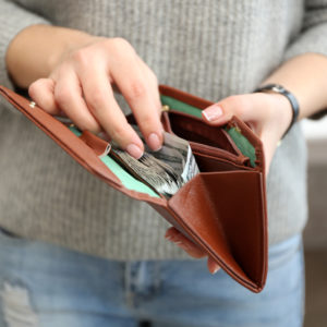 Как меньше тратить: 6 советов, которые научат вас экономить