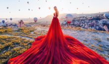 Москвичка фотографирует девушек в удивительных платьях на фоне удивительных мест