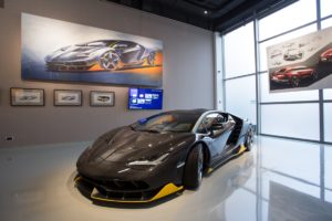 Коллекция легендарных моделей Lamborghini приехала в Россию