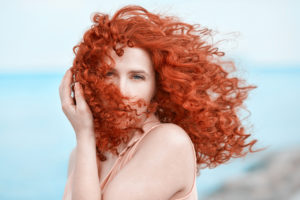 5 незаменимых средств для ухода за кудрявыми волосами