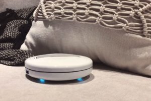 CleanseBot — мини-робот, который избавит от 99 % бактерий и микробов
