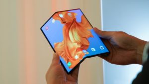Huawei Mate X — складной смартфон из ближайшего будущего