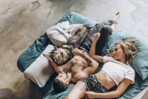 10 парных поступков, которые оживят любые отношения