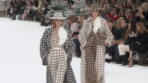 Неделя моды в Париже: Alexander McQueen, Miu Miu, Chanel и Louis Vuitton