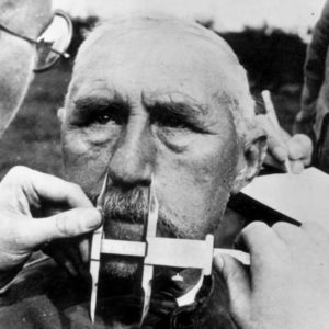 10 псевдонаучных теорий, за которые человечеству пришлось слишком дорого заплатить