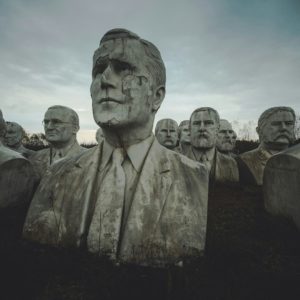 Тест: узнайте 10\10 исторических личностей по скульптурам и бюстам ‑ или слишком сложно?