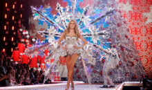 20 лучших нарядов Victoria’s Secret, которых мы больше не увидим