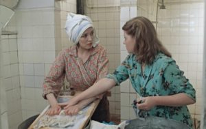 10 советских лайфхаков, которые современных хозяек доведут до истерики