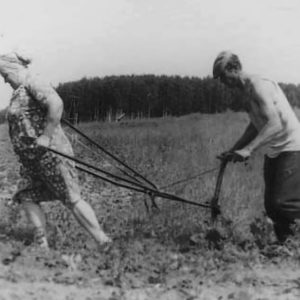 Какой была идеальная советская женщина? 9 признаков