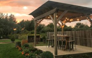 Как обустроить зону отдыха на даче? 5 стильных идей